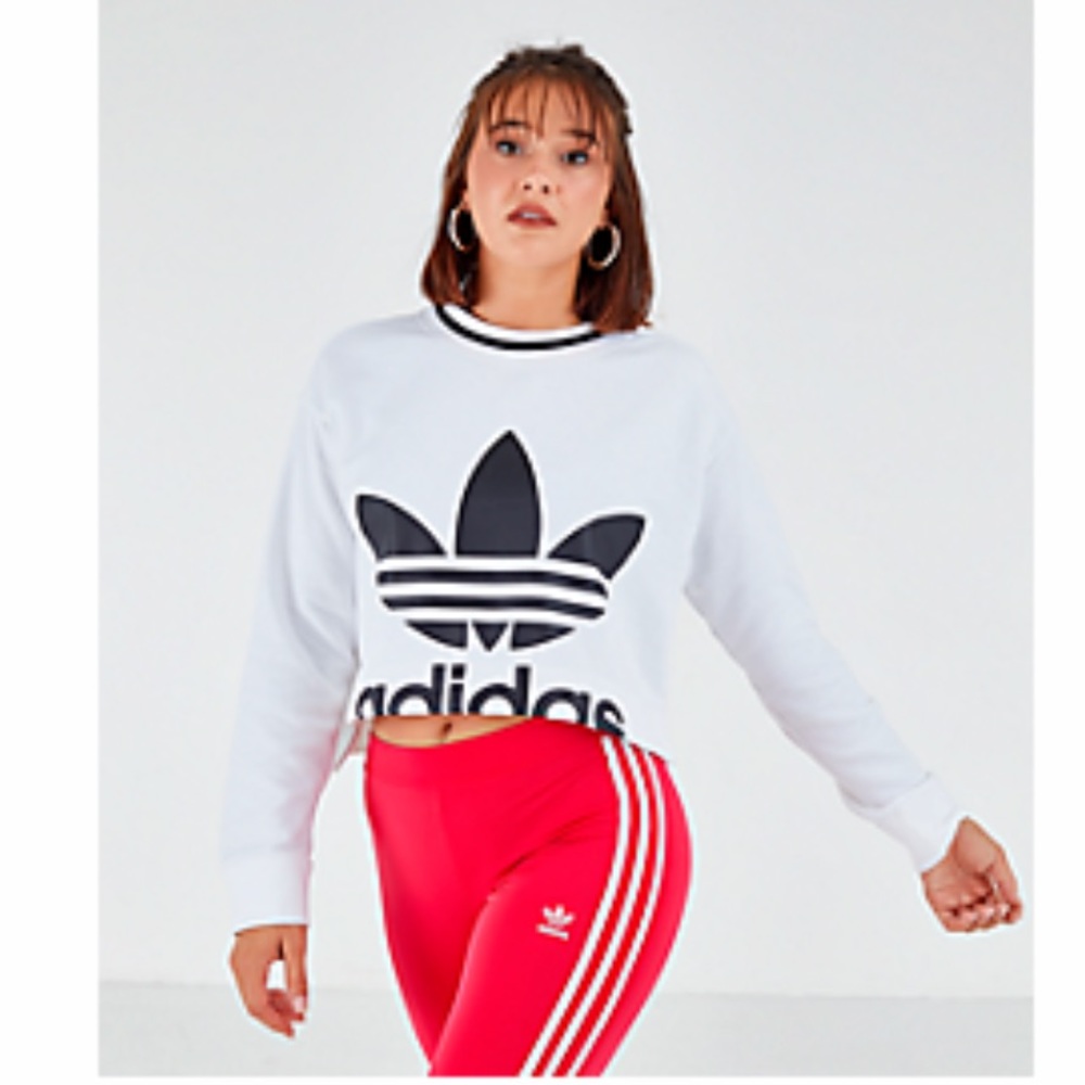 Cropped sweater size M